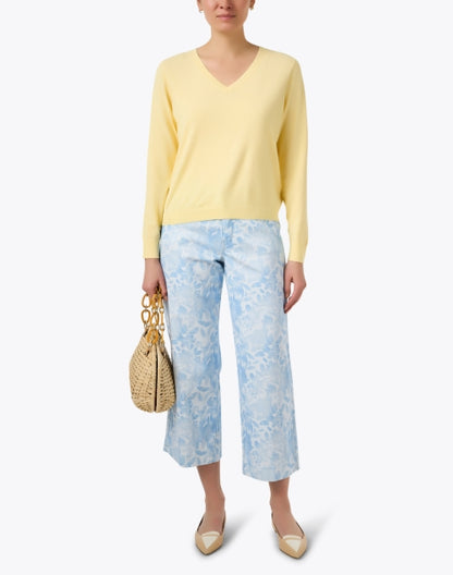 dream-blue-floral-print-jean_look.jpeg