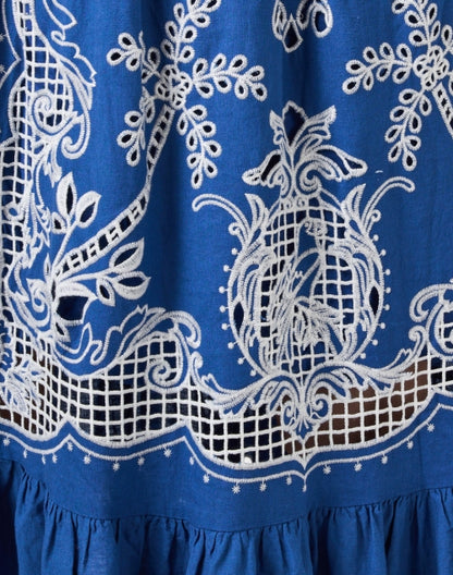 romantic-richelieu-blue-embroidered-dress_fabric.jpeg