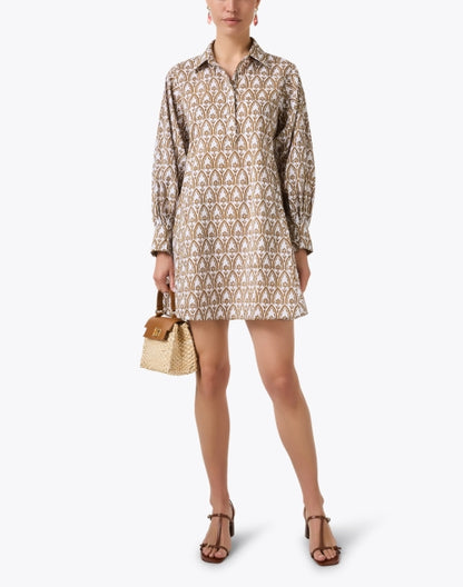chloe-brown-floral-print-dress_look.jpeg